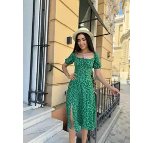 Сукня літня зеленого кольору  з розрізом